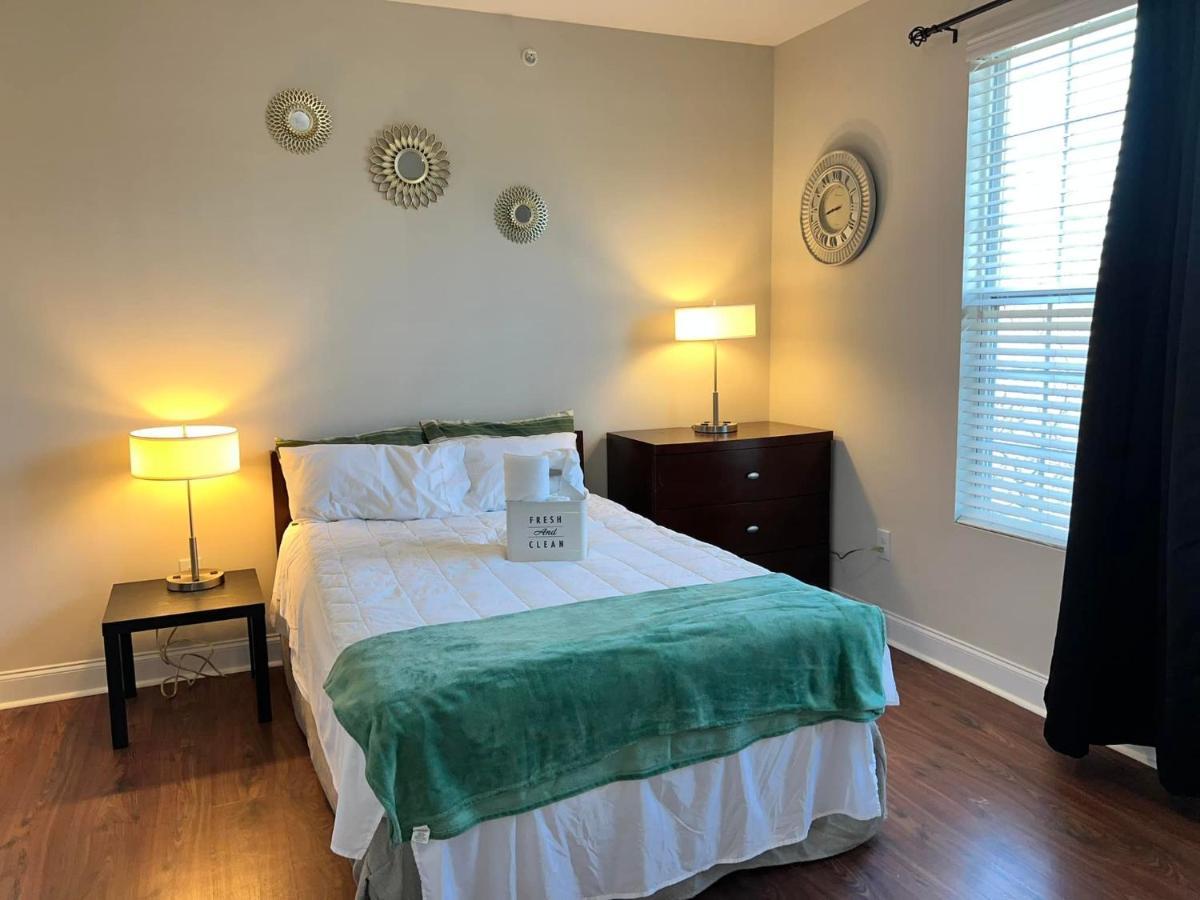 Serene **Uptown** 2Br/2Ba Apartment Σάρλοτ Εξωτερικό φωτογραφία